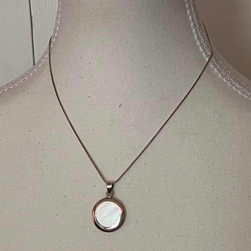 Made in Italy 925 Sterling Silver and pearl pendant necklace